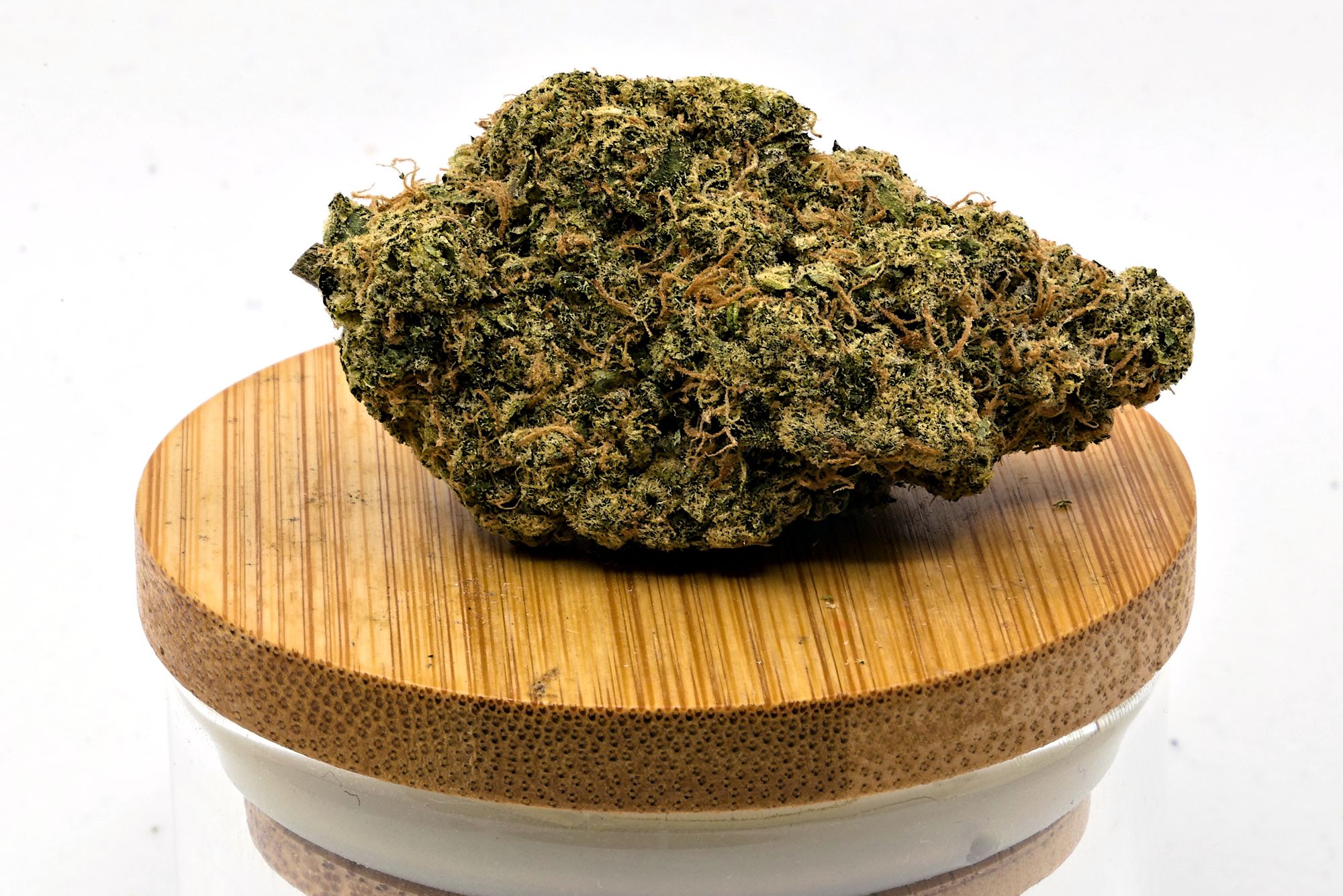 Pomelo Skunk From Victoria Cannabis Company